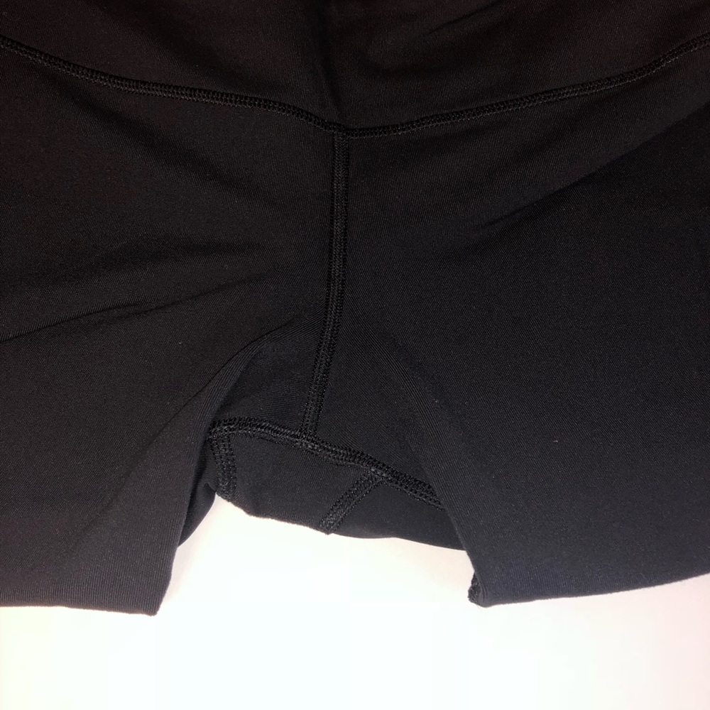 Lululemon Journey Crop - Picture 5 of 7